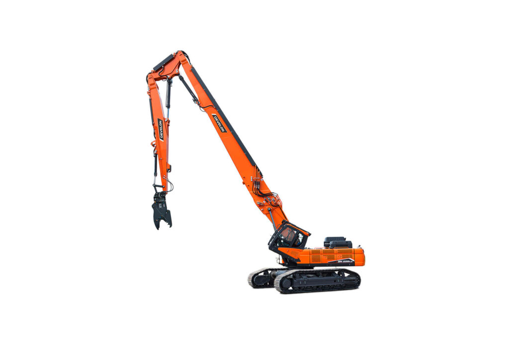 gosenični bager develon dx530dm